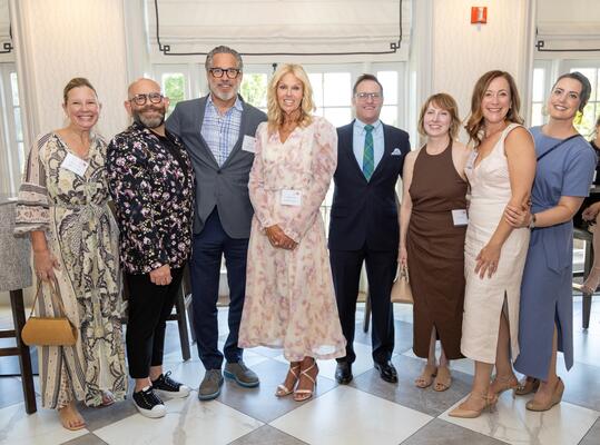 Susan Farcy, Paul Sarrubbo, Rob Satran and Kimberly Little of sponsor Royal Green Appliance, George Oliphant, Alison Griffin, Alexa Ralff and Noel
Gatts