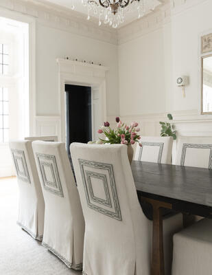 Trelliane embroidered appliqués in large and small and the Trelliane embroidered border
