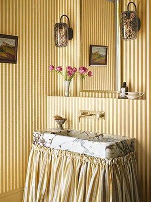 Averly small-scale prints, weaves and wallcoverings