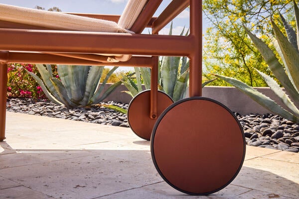 Integrated wheels give Sonora effortless mobility across stone, gravel and lawn