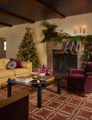 Doesn’t your tree deserve a little something personal?